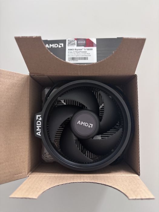 AMD Ryzen 5 5600