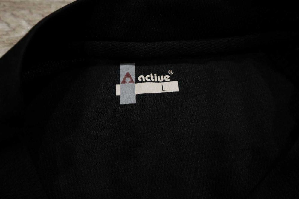 Чорна спортивна кофта, лонгслів, розмір L