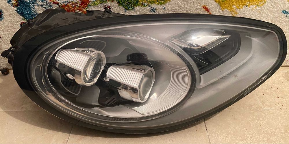 Farol Porsche Panamera