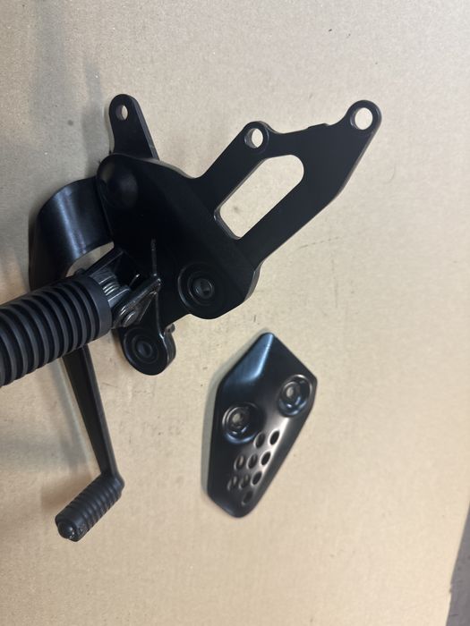 Set Yamaha MT-07 Tracer Set Prawy Stopka Hamulca Podnóżek 2017 X18