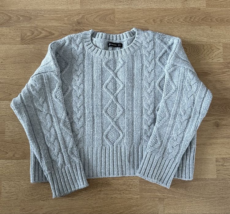 Szary sweter stradivarius rozm M