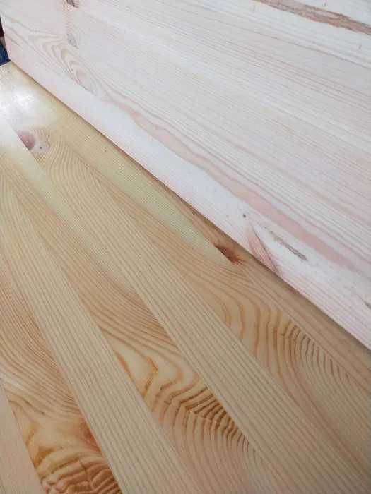 Deski sosnowe klejone  108x52x2.2cm