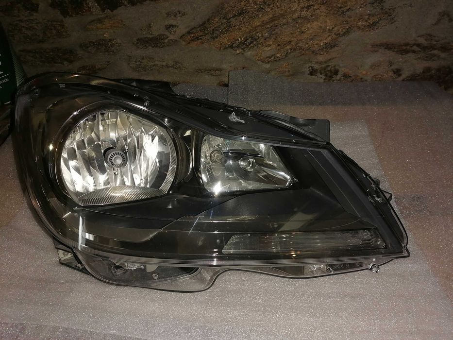 Farol Mercedes classe C w204 ótica óptica halogéneo original
