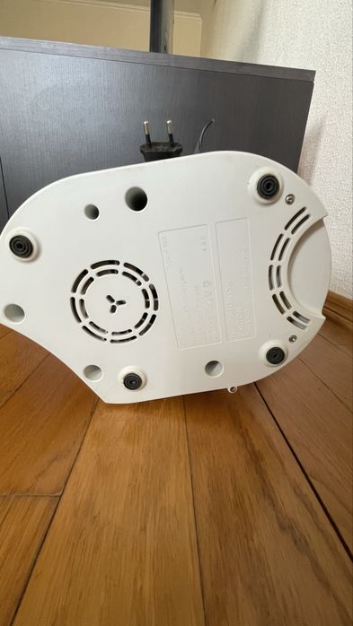 Соковыжималка BRAUN  220-230 V. 240W.