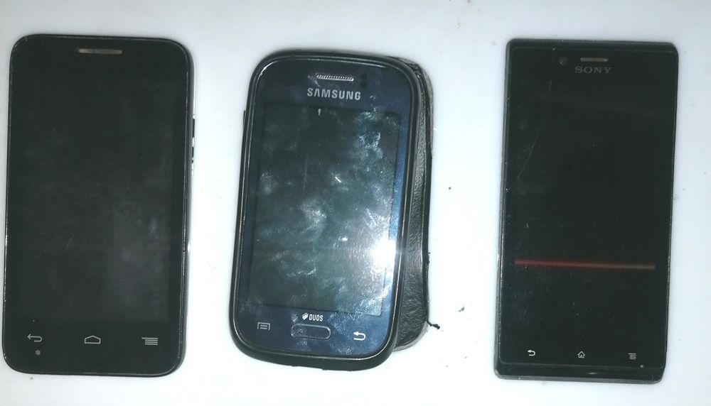 Telemóveis para peças