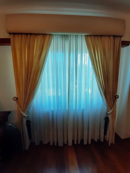 Curtain Set64738400034433121