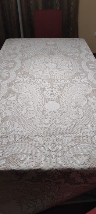 Toalha mesa , sem danos 2.60 x1.60