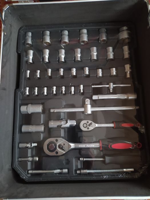 Набір інструментів Rupez RTS-186 од. Набір головок та ключів хром-вана