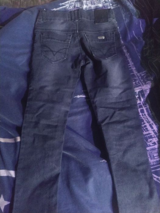 Продам джинсовые штаны на мальчика