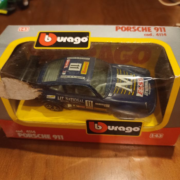 Carros miniatura Bburago 1:43