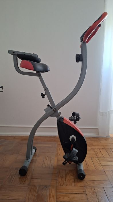 Bicicleta de spinning dobrável