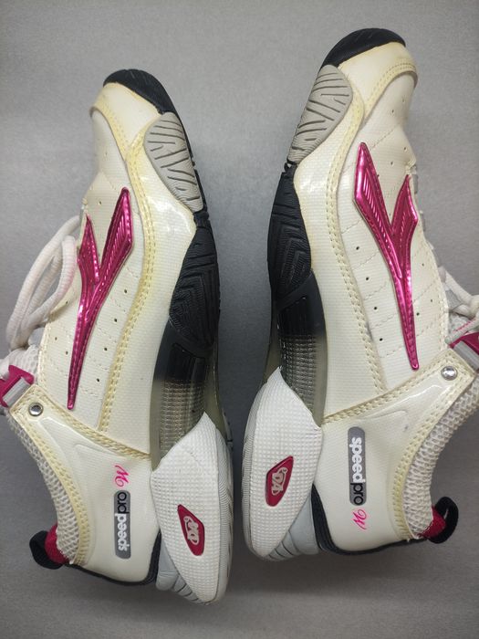 Фірмові кросівки Diadora 38,5р