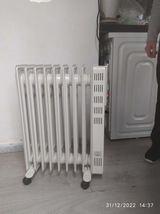 Aquecedor elétrico a óleo