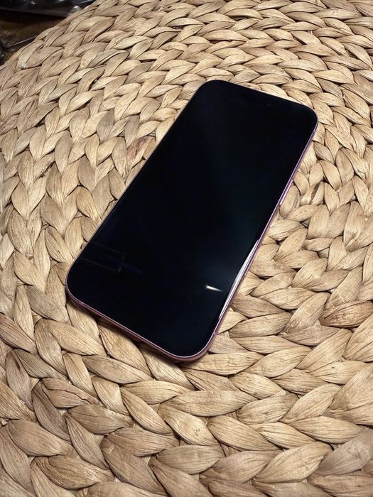 Iphone 16 256GB różowy