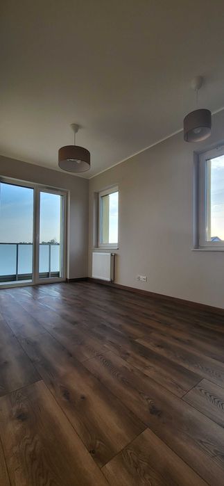 Nowe, słoneczne mieszkanie 40 m² z balkonem, garażem i komórką lokatorską – gotowe do zamieszkania