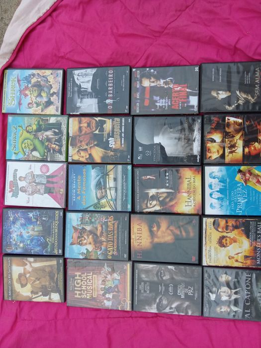 35 DVDs incluindo existenz