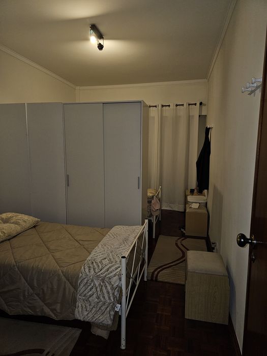 Aluguer quarto RESTELO