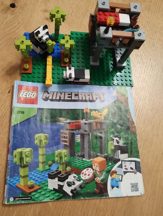 LEGO Minecraft Żłobek dla pand 21158