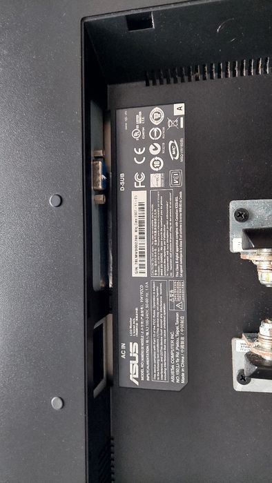 ASUS TV AND MONITOR FOR SALE OR EXCHANGE... I can also exchange for something else64751567288450122