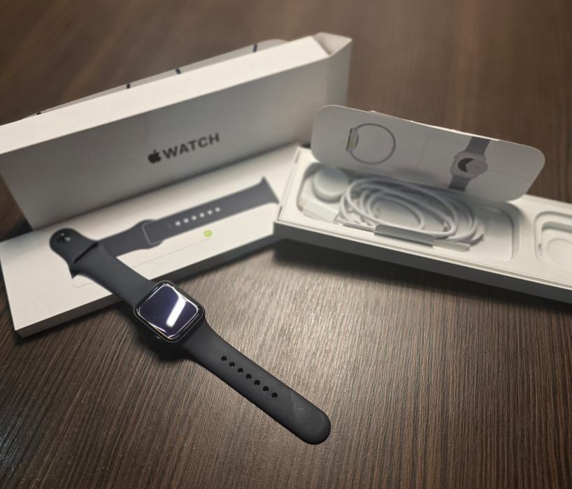 Apple Watch SE 2.ª Geração (2023) 40mm GPS – Como Novo (1 Mês de Uso + Fatura)
​Descrição do Anúncio