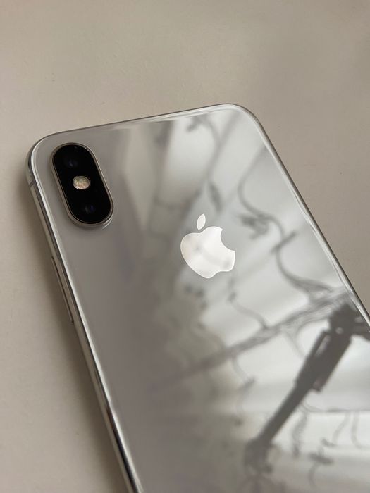 Apple iPhone X Silver - Não liga