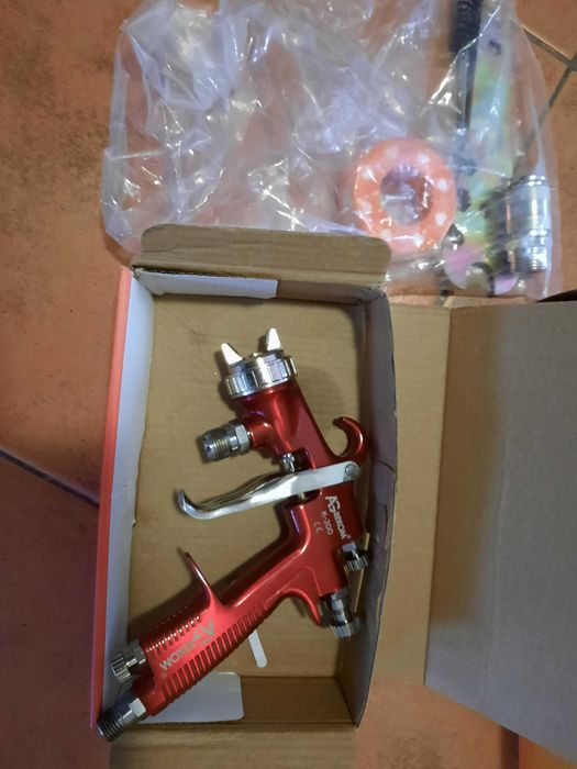 Profesjonalny Agregat Tynkarsko-Malarski 18l AGRECOM + 2 pistolety