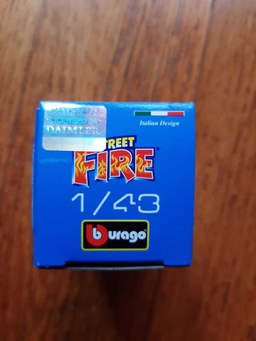Coleção Burago na Caixa (excelente estado)