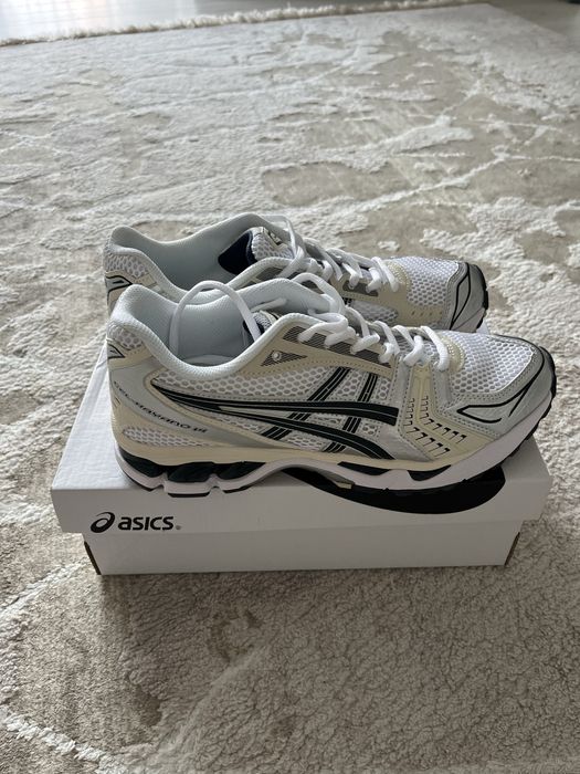 ASICS Gel-Kayano 14