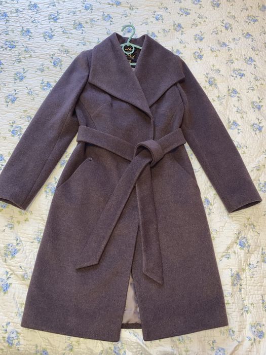 Пальто жіноче осінь