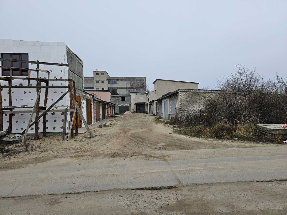 Приміщення під СТО або склад, 260м2 Два поверхи Вараш