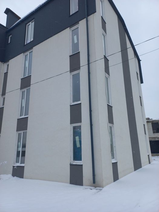 Продам євродвушку  під чистове оздоблення!
