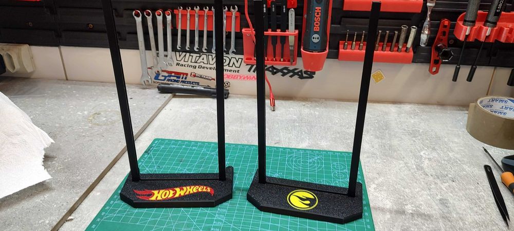 Stojak na modele Hot Wheels – Idealne dla kolekcjonerów!