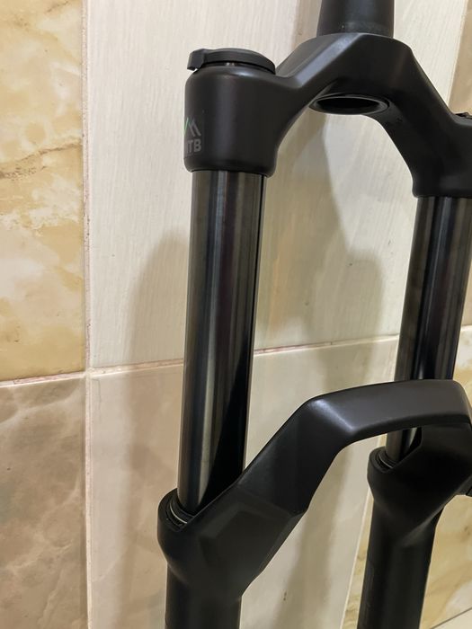 Вилка RockShox Psylo silver 160mm знята з нового велосипеда шток 22см