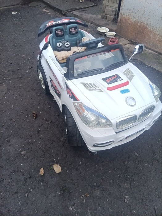 Электромобиль детский