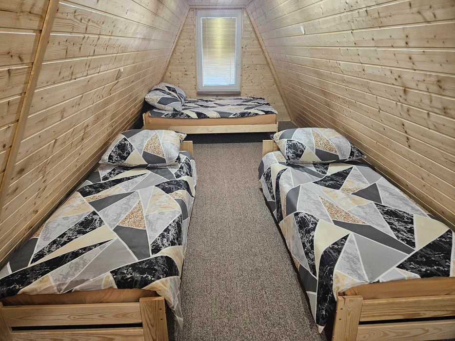 Komfortowy wygodny domek , Altana  , Jacuzzi , ognisko , basen.