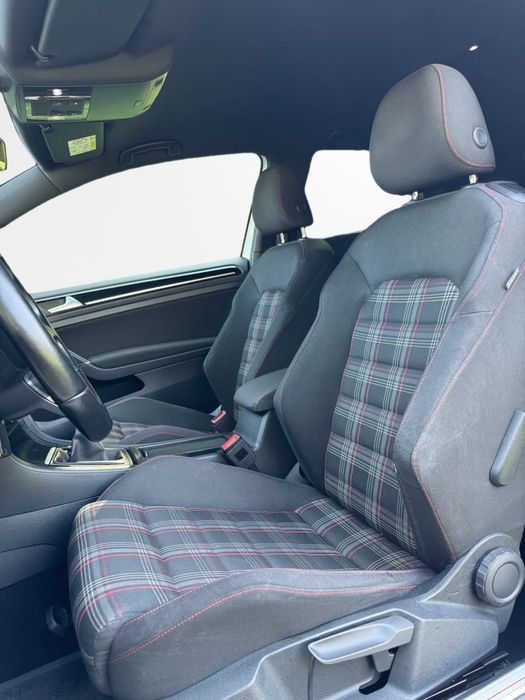 Volkswagen Golf 2.0 TSi GTi