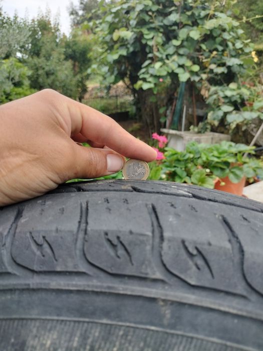 4 Pneus usados 225/75 R15 M+S – SUV / Jipe