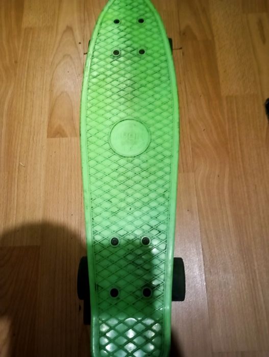 Скейтборд (Penny Board) зелёного цвета