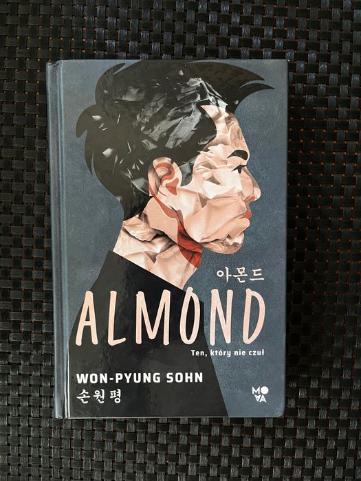 Almond. Won-Pyung