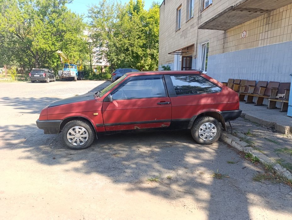 Продам червоний ваз 2108