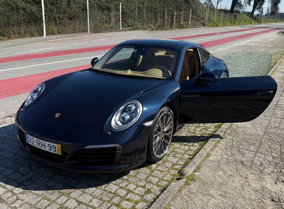 Porsche 911 (991) Carrera 4 S PDK