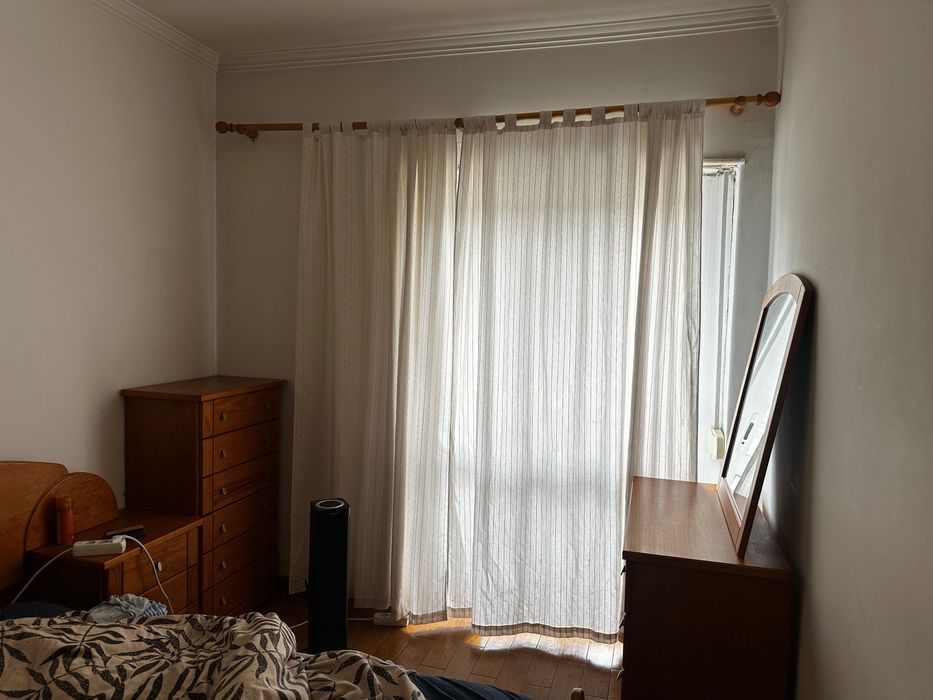 Quarto disponível para arrendar na Damaia, Amadora