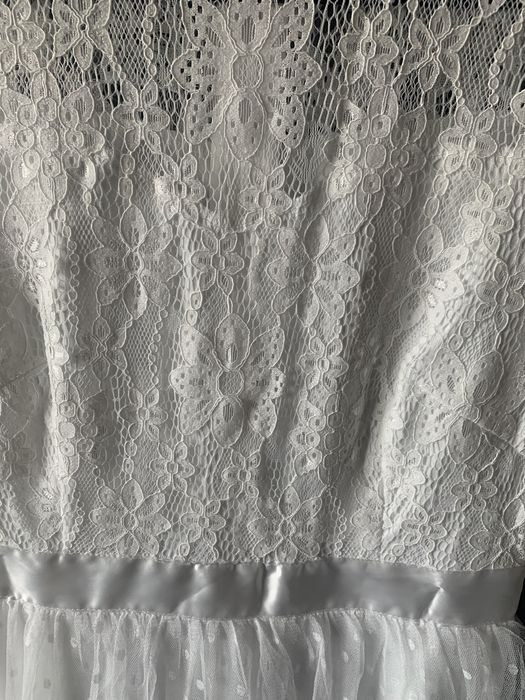 Piękna biała sukienka koronkowa nowa wesele