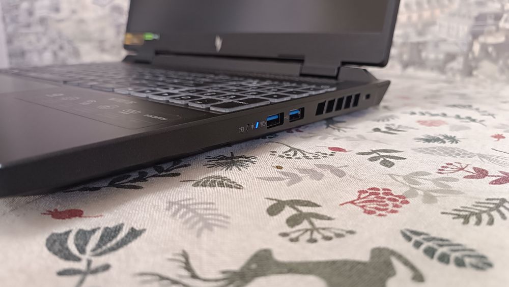 Acer Nitro 16 /Ryzen 9 8945HS /RTX 4060 /16GB /512GB /16” WQXGA 165Hz