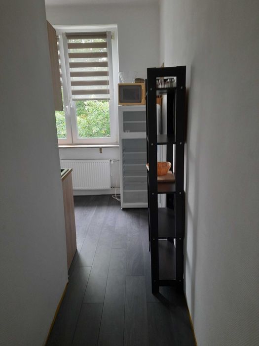 Kawalerka 35,4 m² po remoncie w spokojnej lokalizacji - z wydzieloną sypialnią i gabinetem. - Widok 3