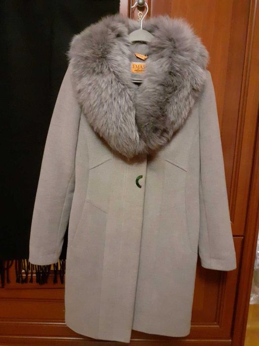 Зимове жіноче пальто