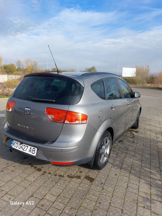 Чудове сімейне авто для літніх людей