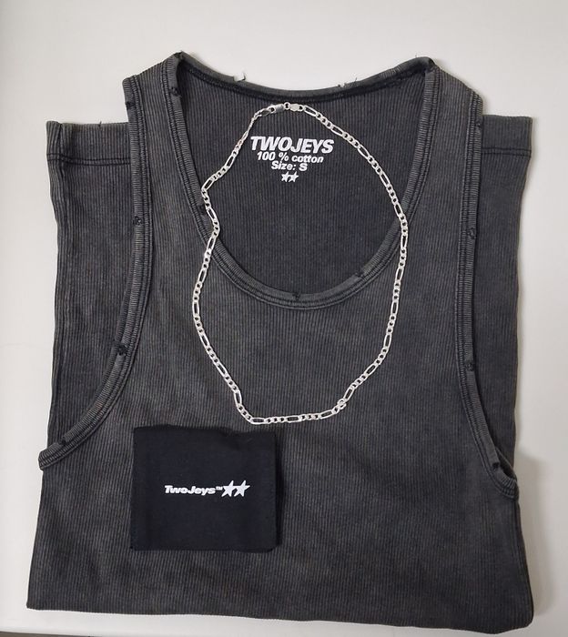 Conjunto T-shirt sem mangas, colar e pulseira da TwoJeys