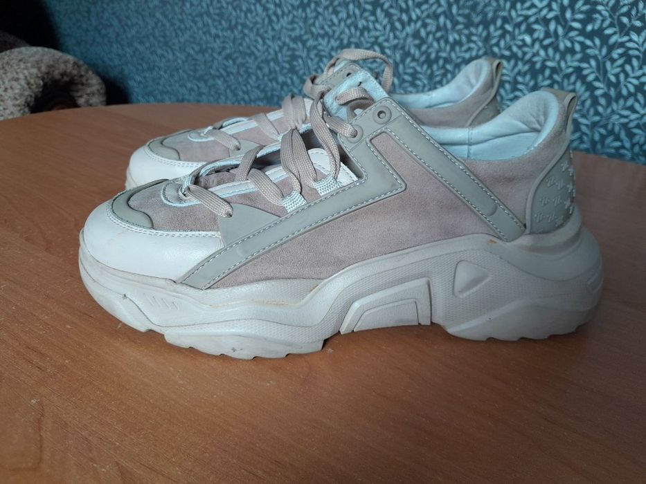 Кроссовки размер 37-38