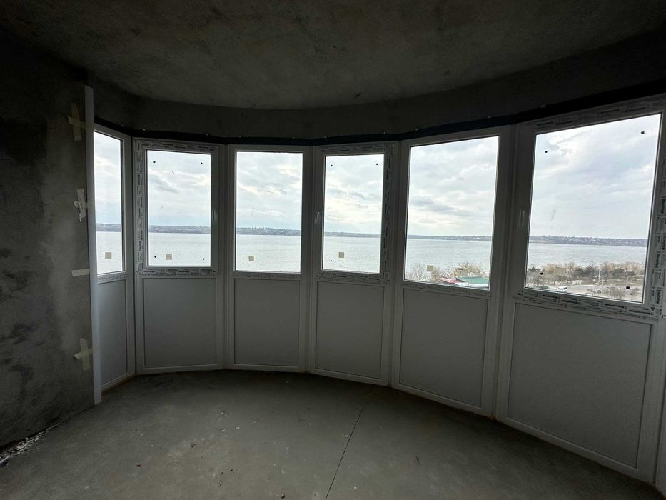 Продаж просторої 3 кімнатної квартири в ЖК "Рів'єра"